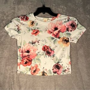 Live in the Moment Women's Small White Floral Cropped Short Sleeve T-Shirt